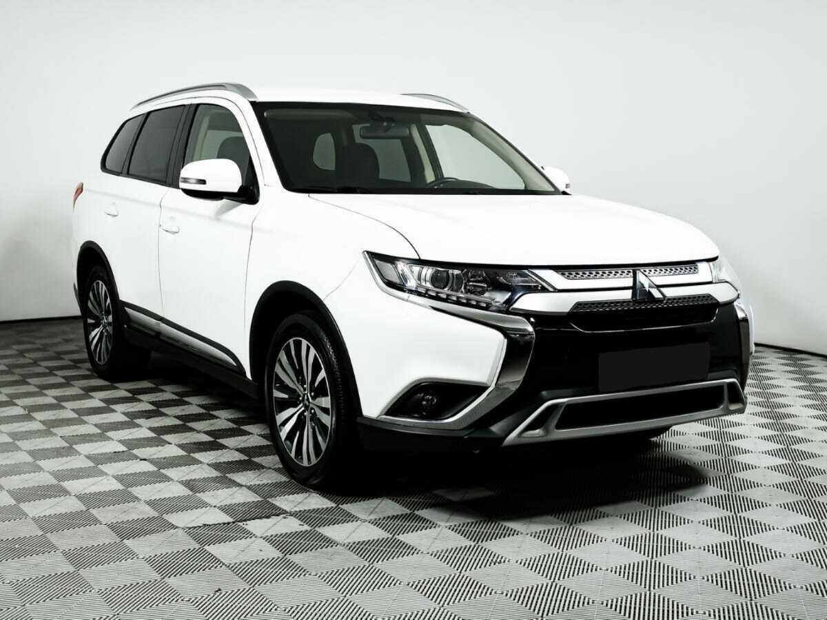 Mitsubishi Outlander, 2019 - 77 333 км. | Фото №3