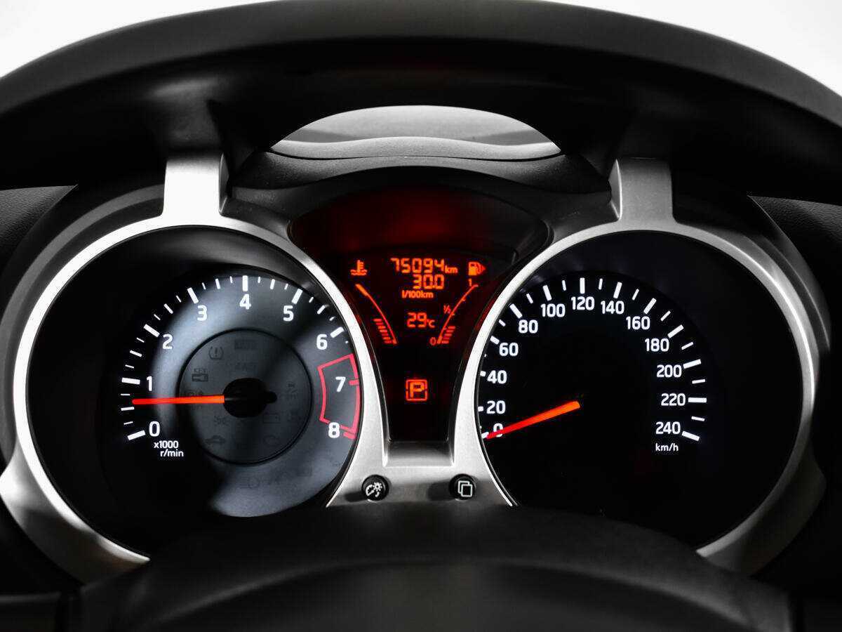 Nissan Juke, 2014 Фото №11