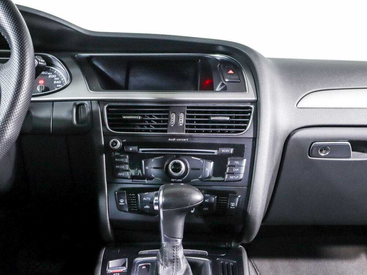 Audi A4, 2012 Фото №11