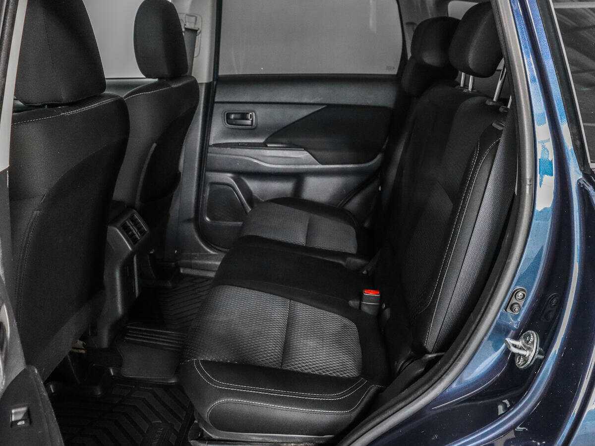 Mitsubishi Outlander, 2018 Фото №10