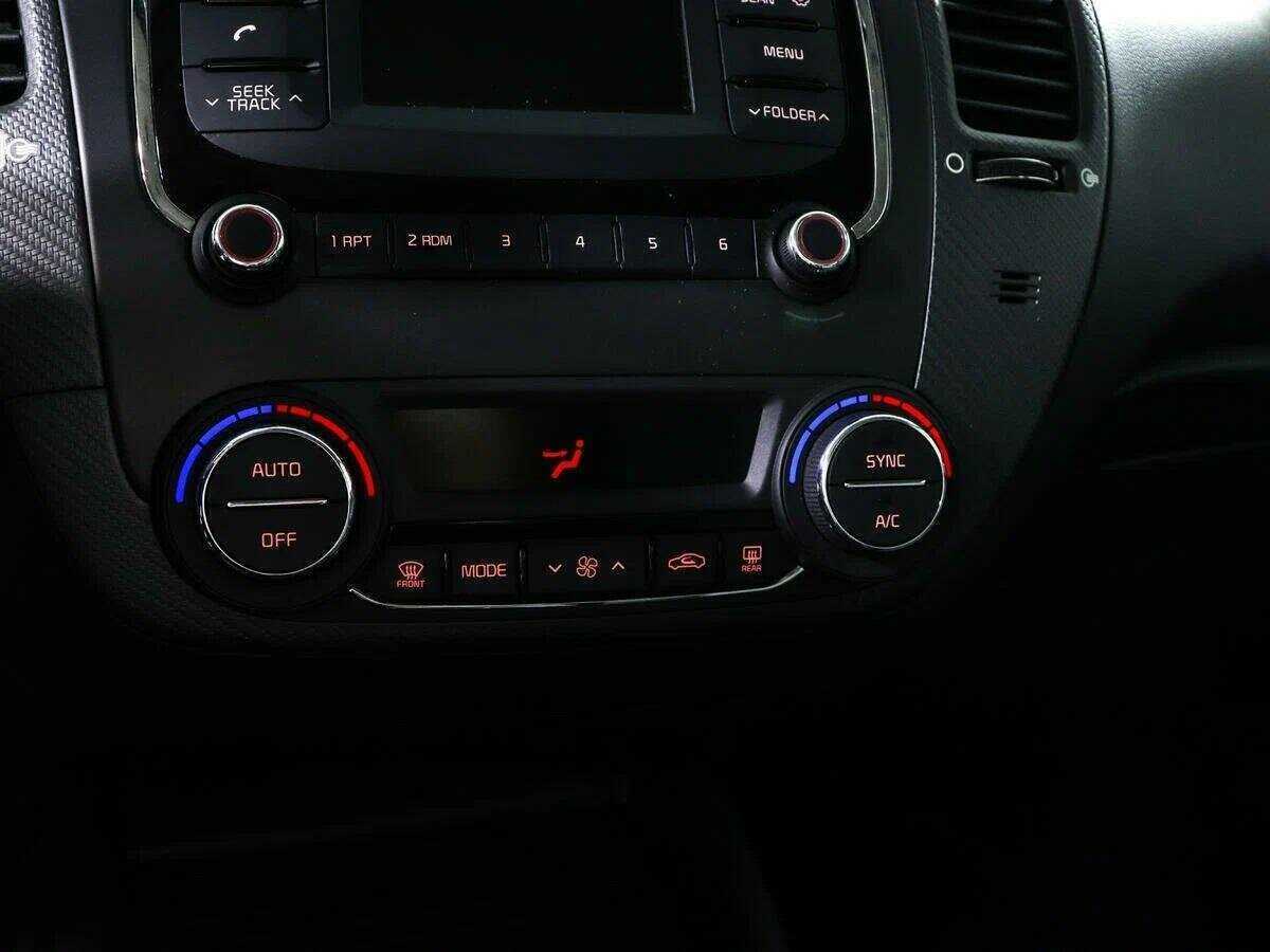 Kia Cerato, 2018 Фото №16