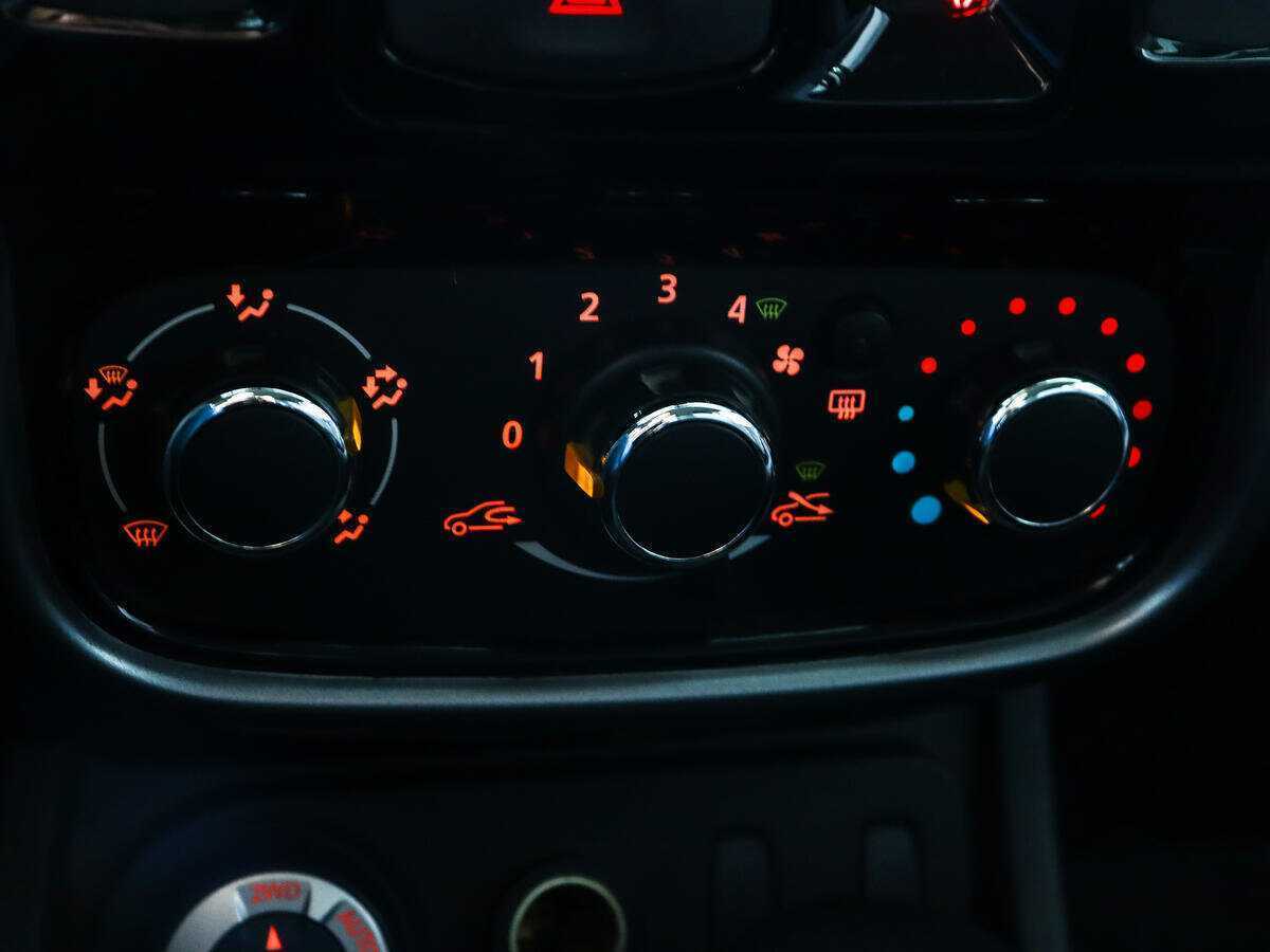 Renault Duster, 2013 Фото №14