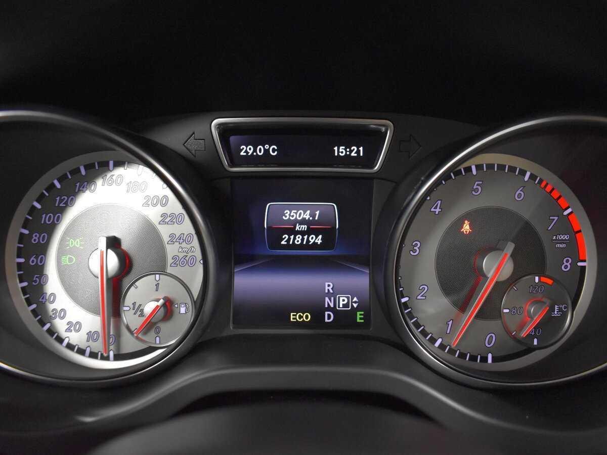 Mercedes-Benz CLA 200, 2013 Фото №13