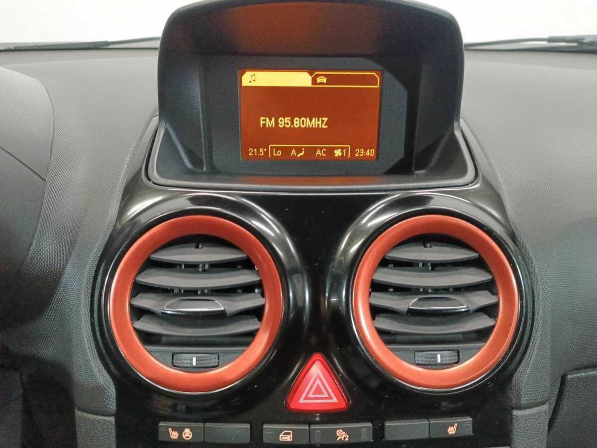 Opel Corsa, 2013 Фото №14