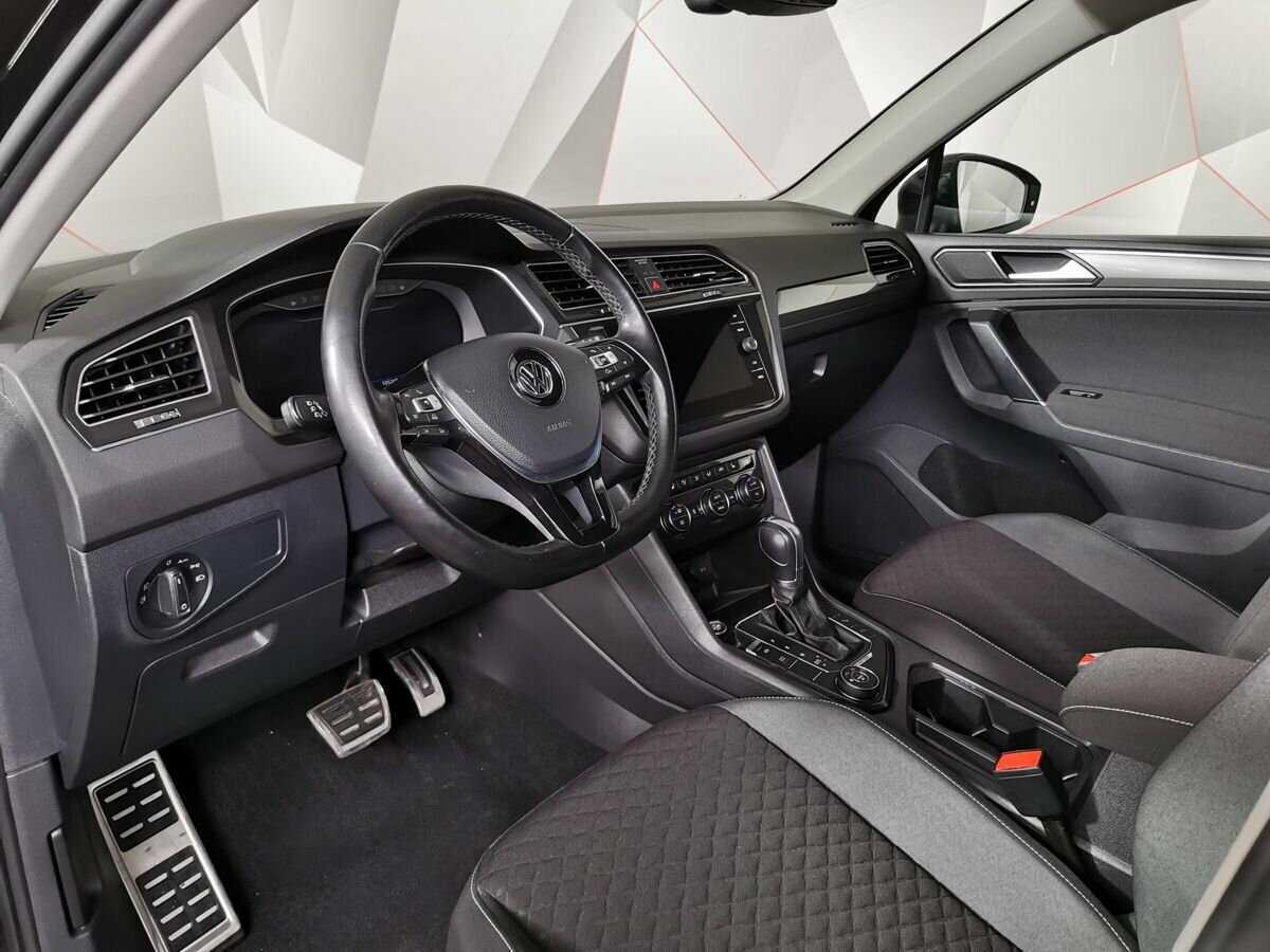 Volkswagen Tiguan, 2018 Фото №14