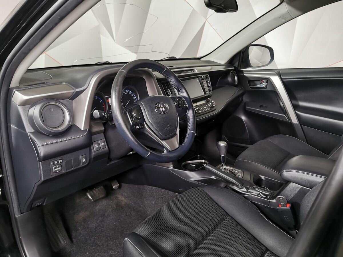 Toyota RAV4, 2018 Фото №13