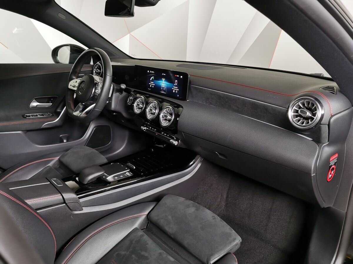 Mercedes-Benz CLA 200, 2020 Фото №9
