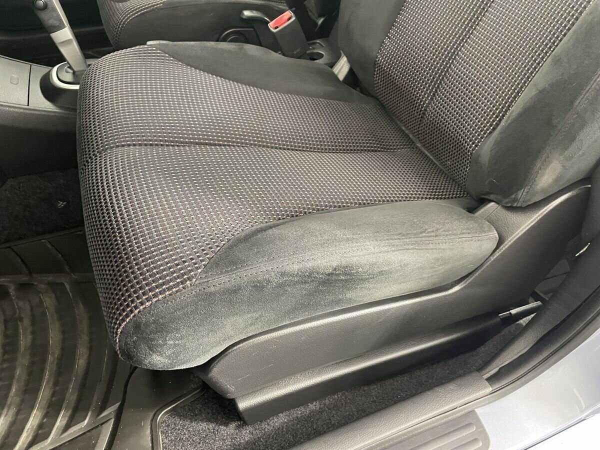 Nissan Tiida, 2013 Фото №10