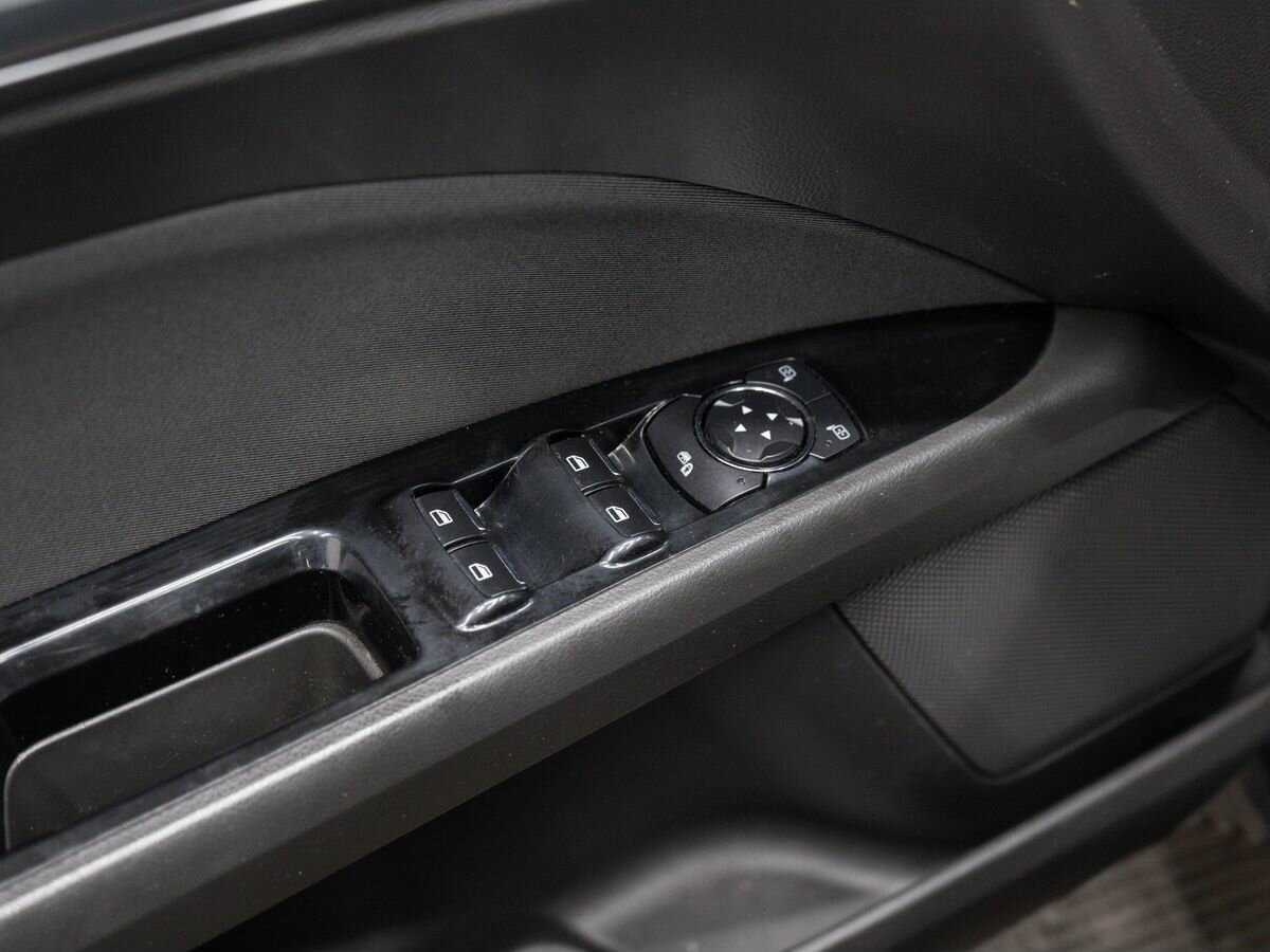 Ford Mondeo, 2017 Фото №14