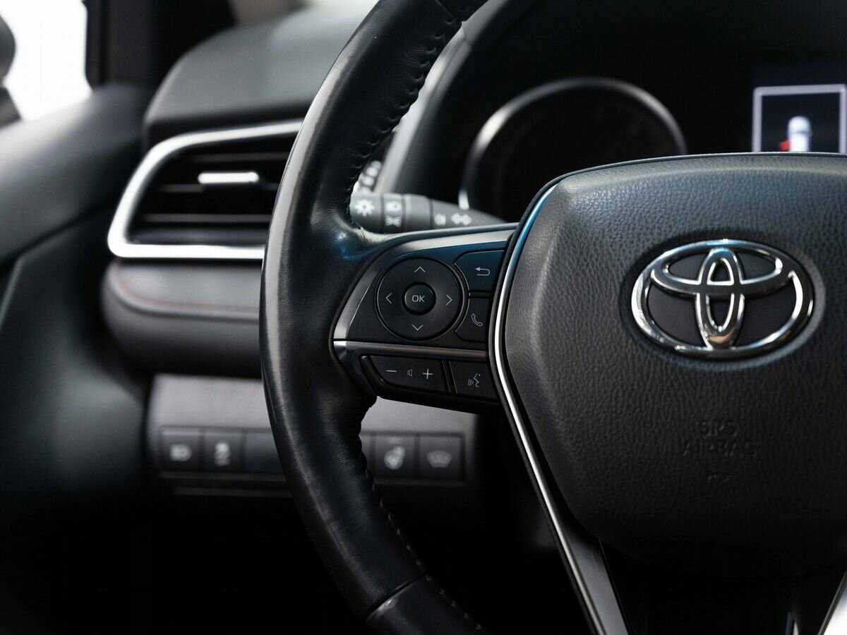 Toyota Camry, 2019 Фото №16