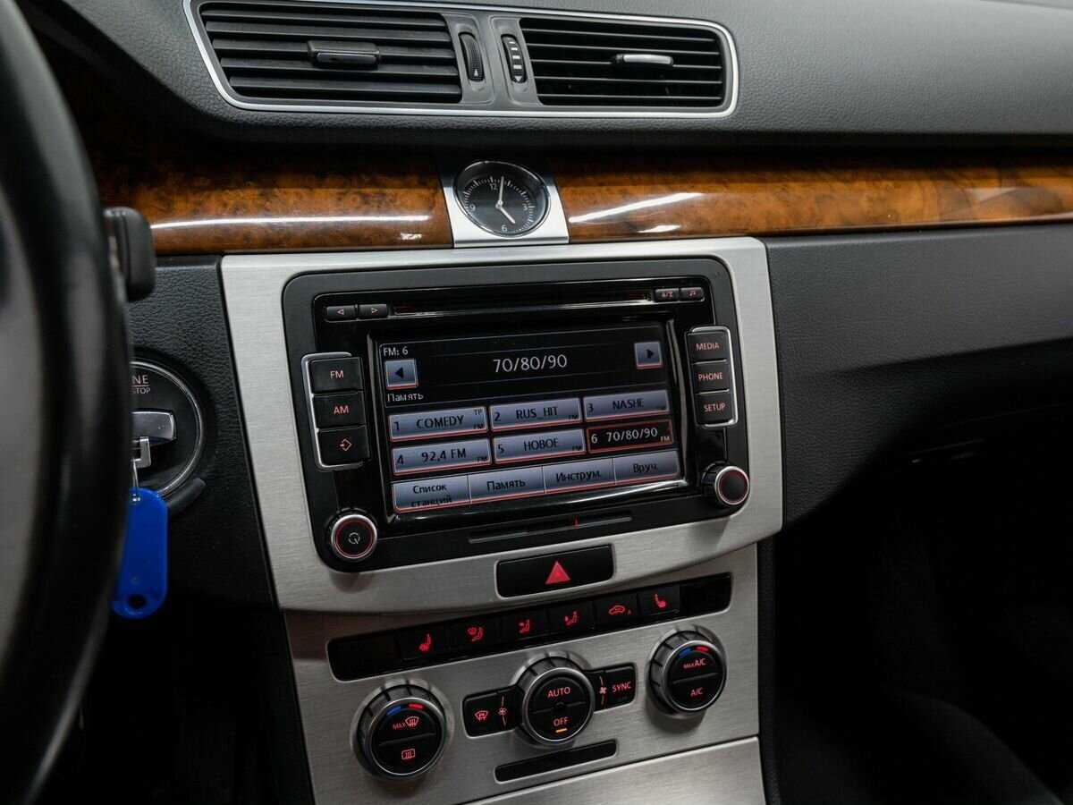 Volkswagen Passat, 2012 Фото №20