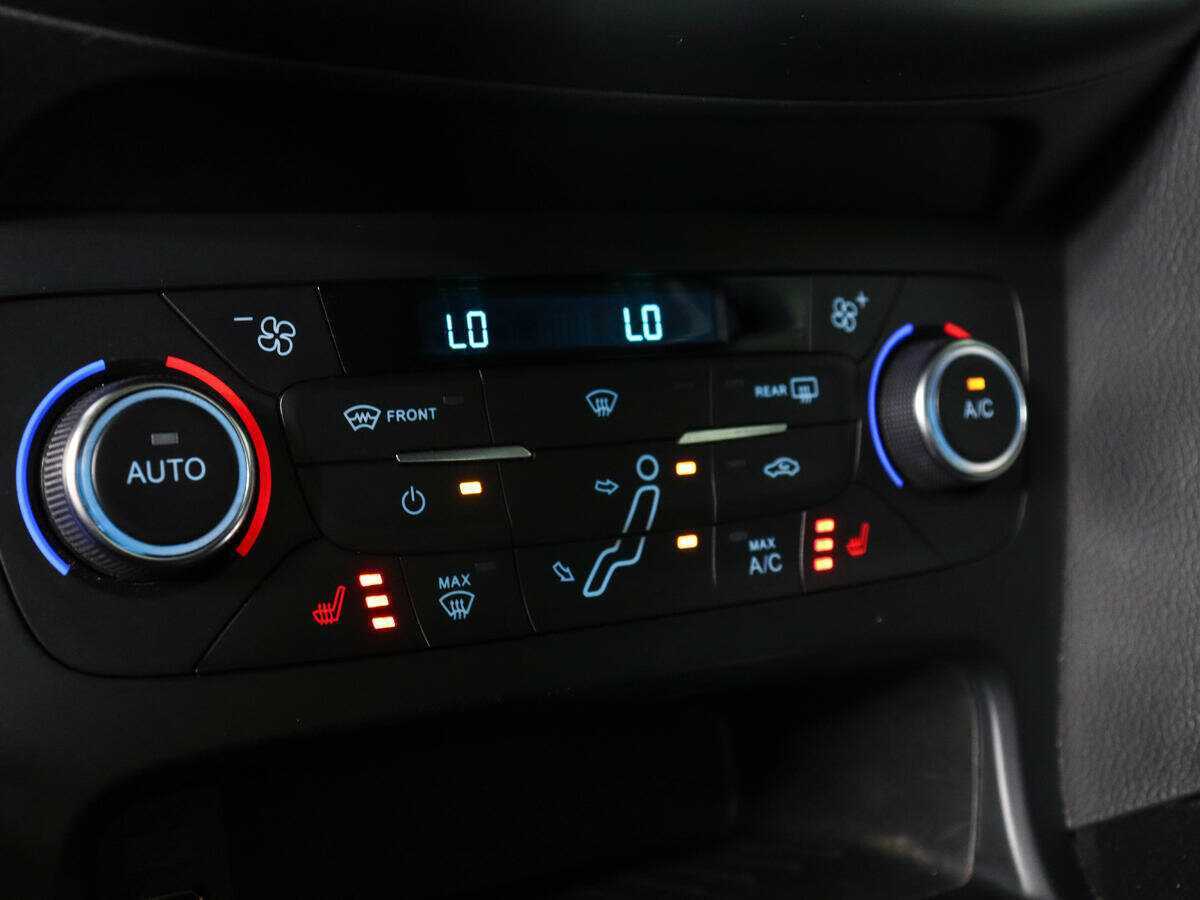 Ford Focus, 2018 Фото №16