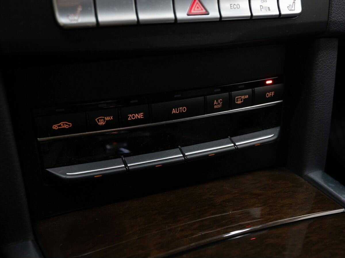 Mercedes-Benz E-Класс 200, 2015 Фото №25