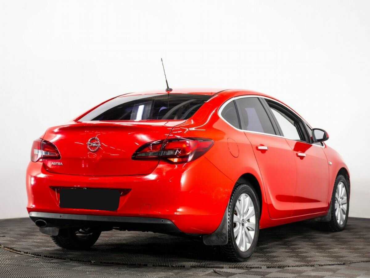Opel Astra, 2013 - 121 000 км. | Фото №4