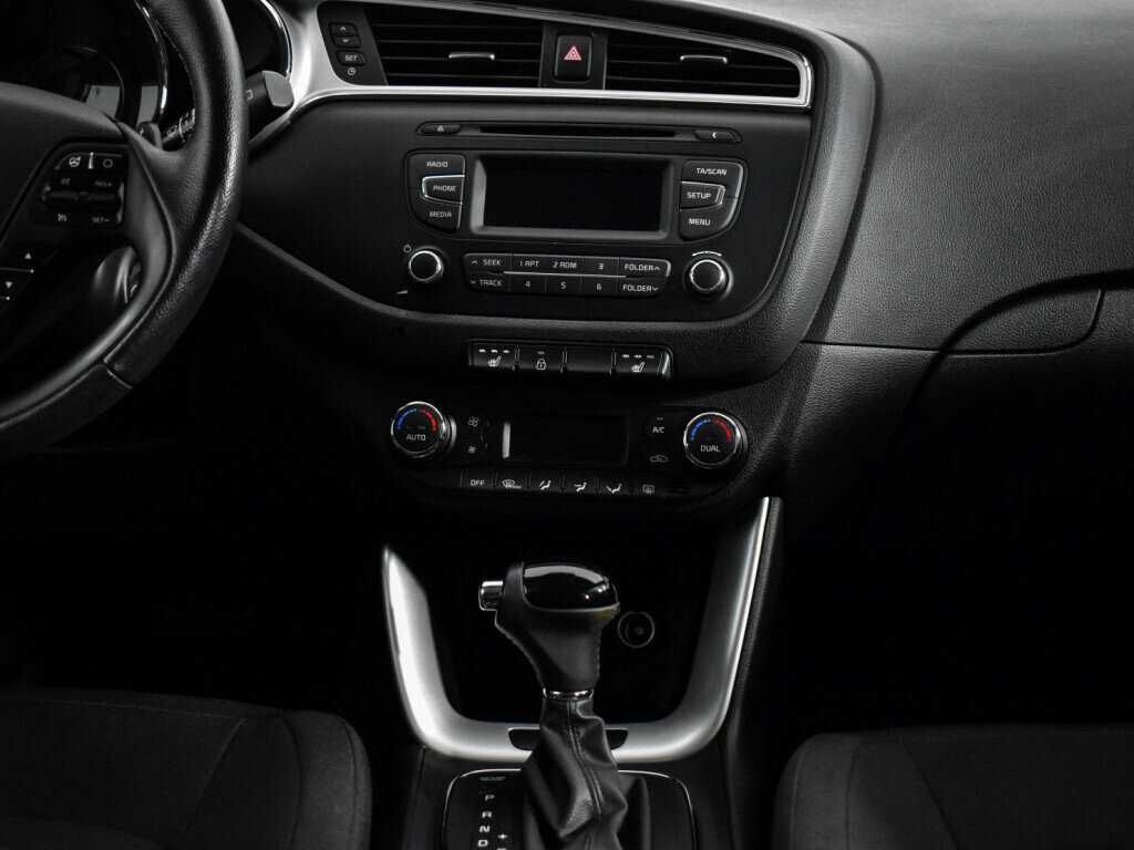 Kia Ceed, 2018 Фото №12