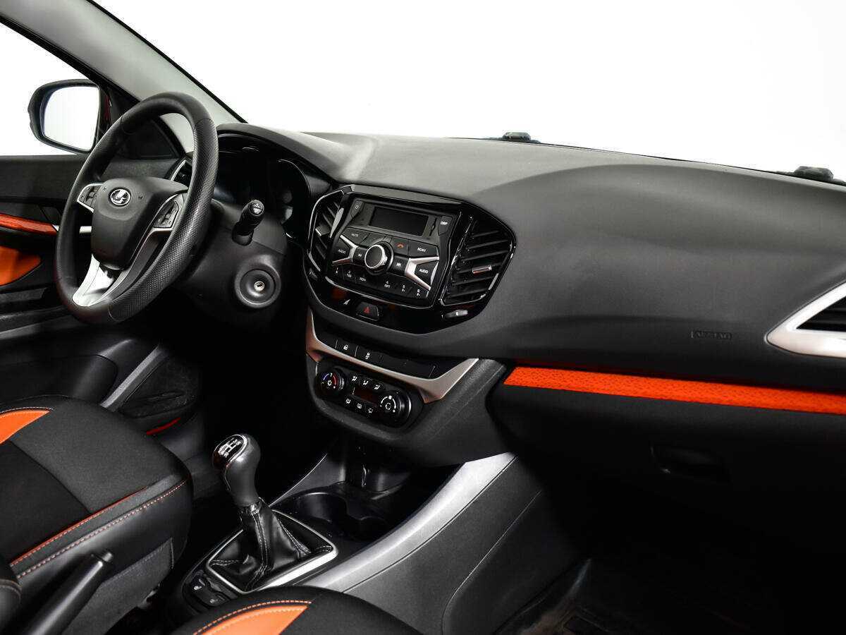 Lada (ВАЗ) Vesta SW Cross, 2020 - 121 999 км. | Фото №6