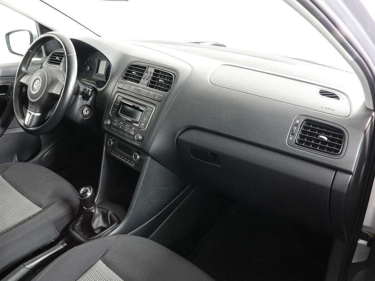 Volkswagen Polo, 2015 Фото №10