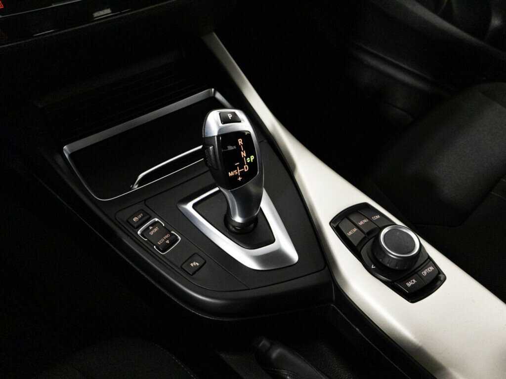 BMW 1 серии 118i, 2017 Фото №17