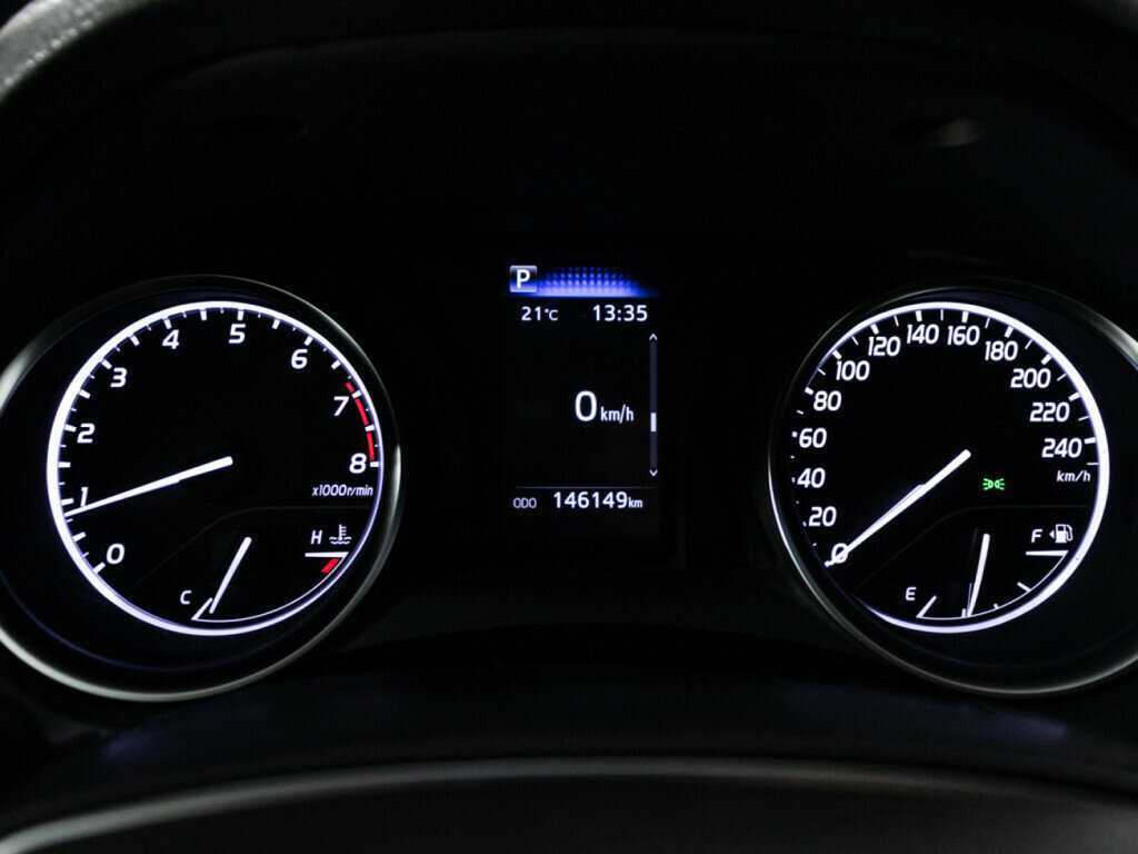 Toyota Camry, 2021 Фото №11