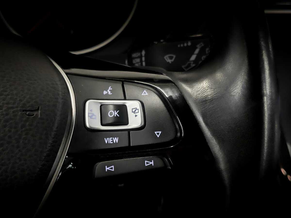 Volkswagen Tiguan, 2019 Фото №28