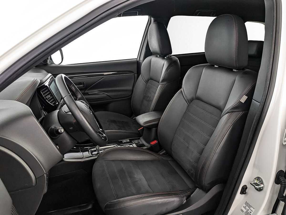 Mitsubishi Outlander, 2022 Фото №20