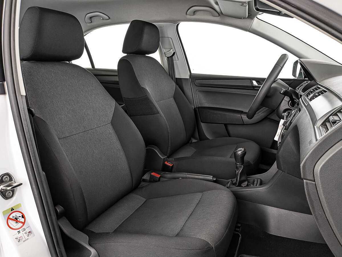 Skoda Rapid, 2017 Фото №23