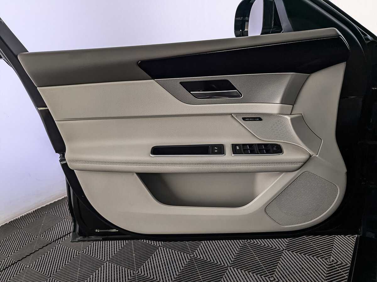 Jaguar XF, 2018 Фото №19