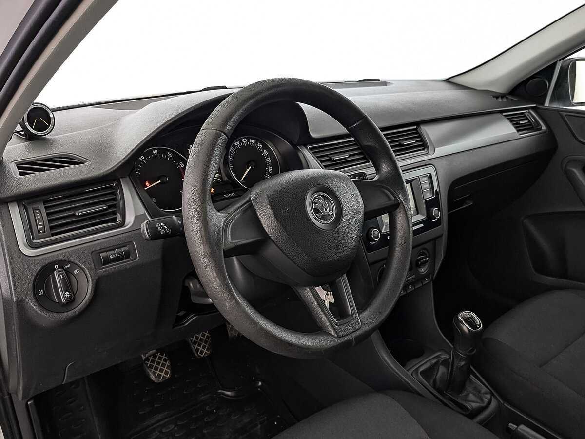 Skoda Rapid, 2017 Фото №13