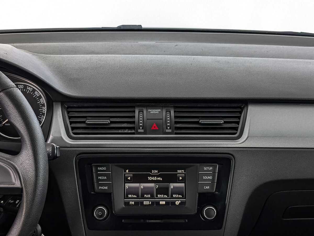 Skoda Rapid, 2017 Фото №15