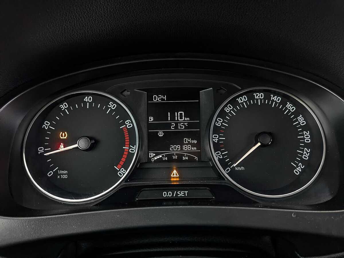 Skoda Rapid, 2017 Фото №16