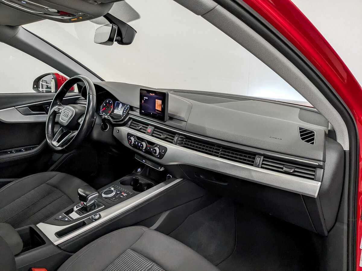 Audi A4, 2017 Фото №11