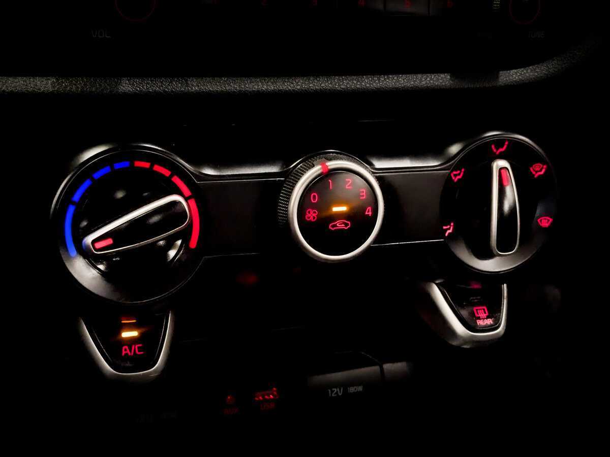 Kia Rio X-Line, 2020 Фото №22