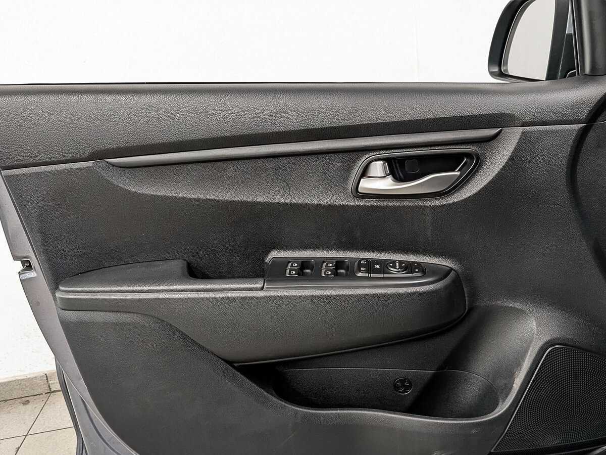 Kia Rio X-Line, 2020 Фото №16