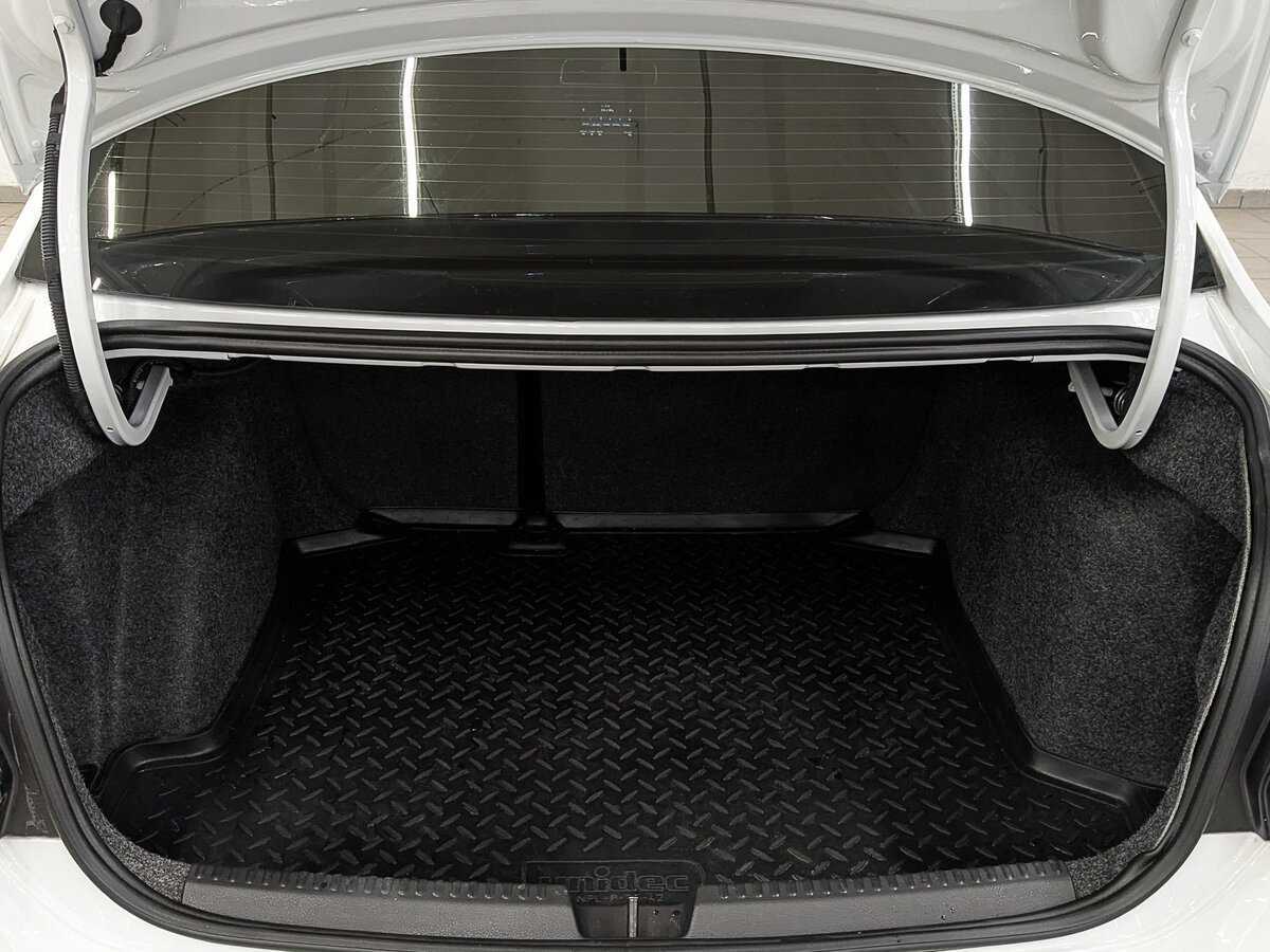 Volkswagen Polo, 2018 Фото №10