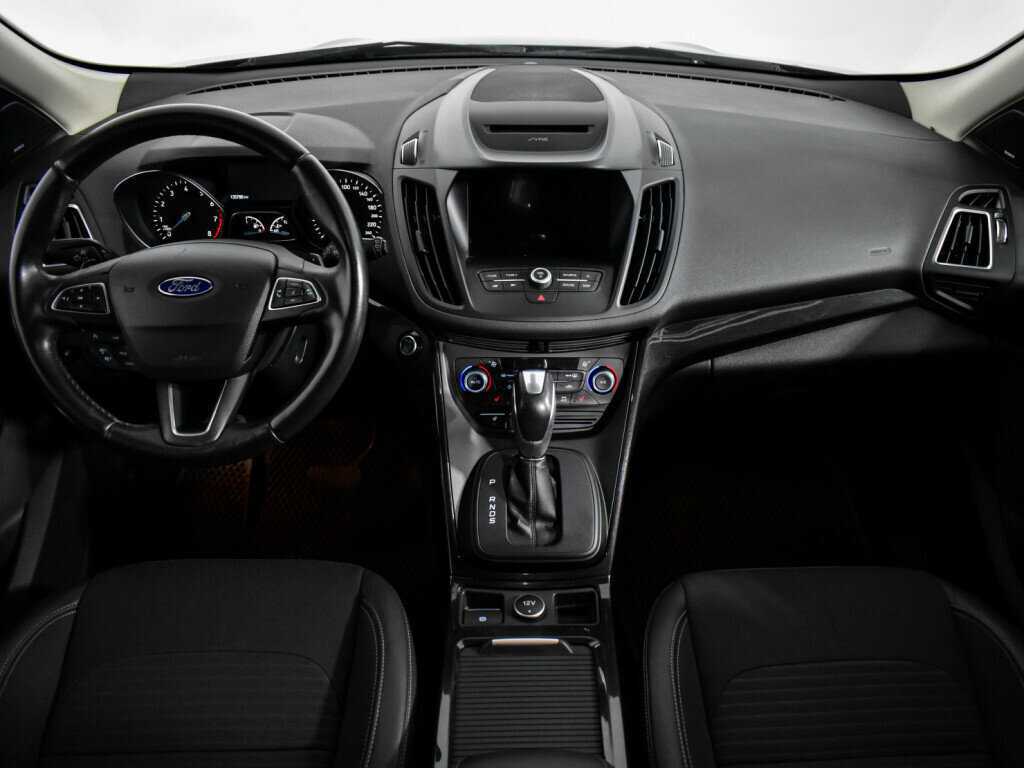 Ford Kuga, 2017 Фото №14