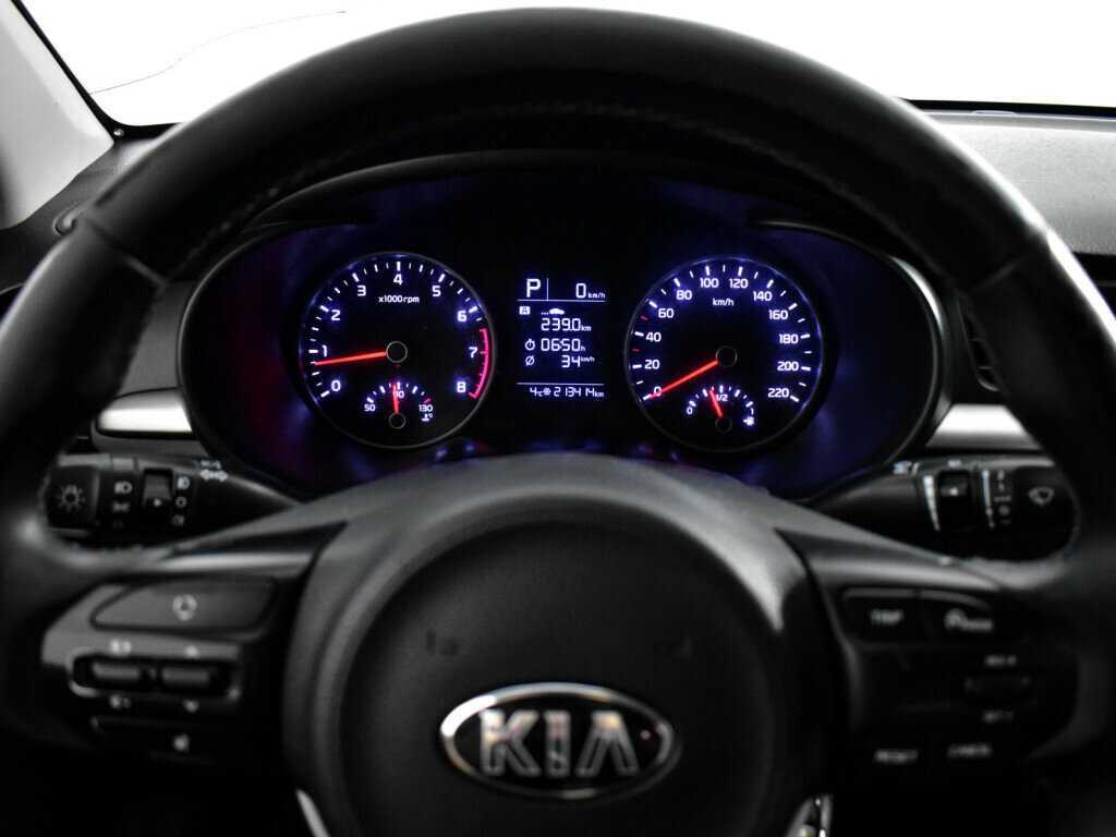 Kia Rio, 2018 Фото №14