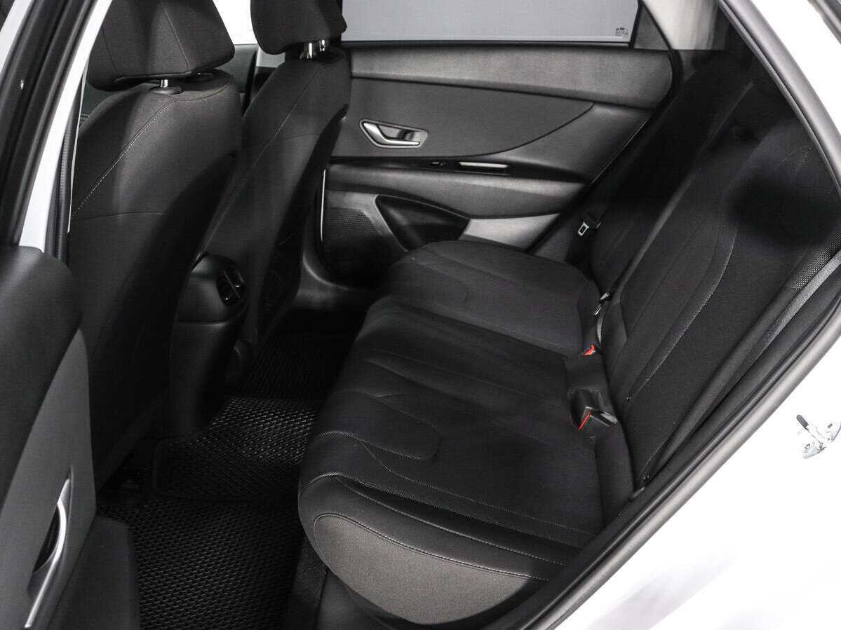 Hyundai Elantra, 2021 Фото №10