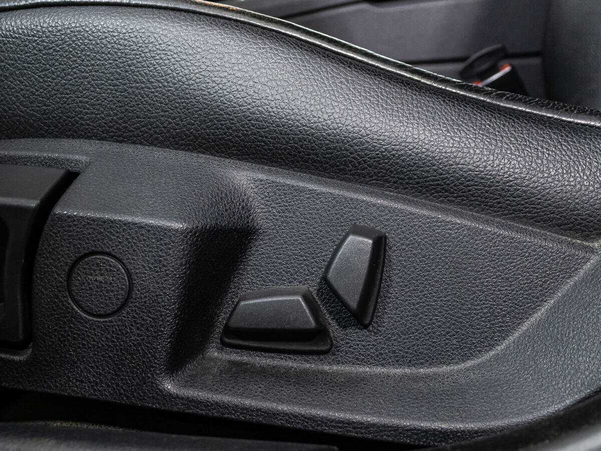 BMW 5 серии 520i, 2012 Фото №17