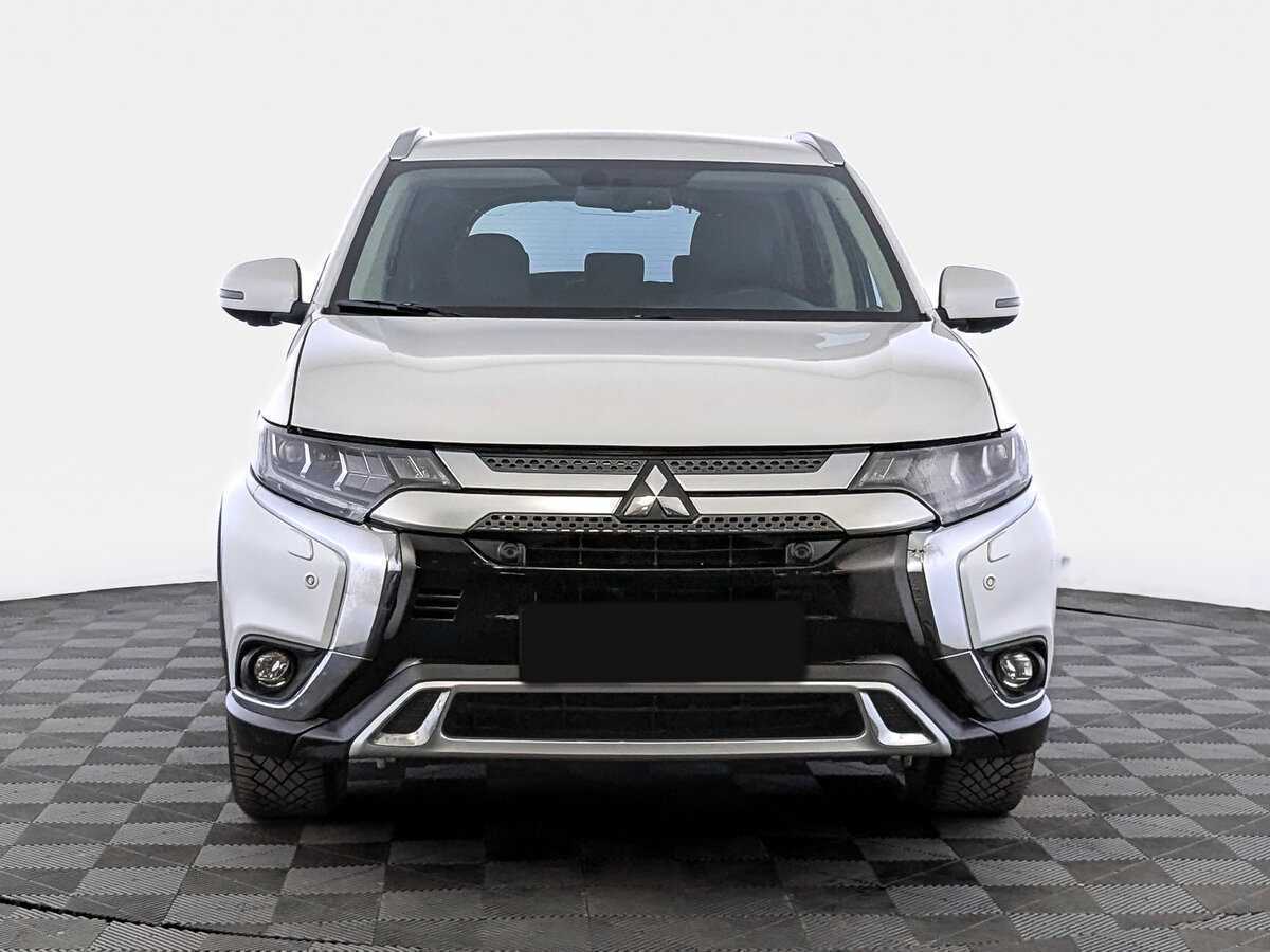 Mitsubishi Outlander, 2021 - 86 500 км. | Фото №2
