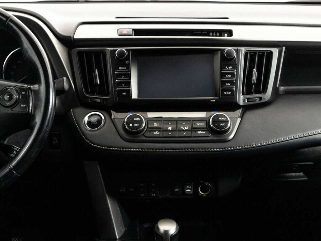 Toyota RAV4, 2017 Фото №14