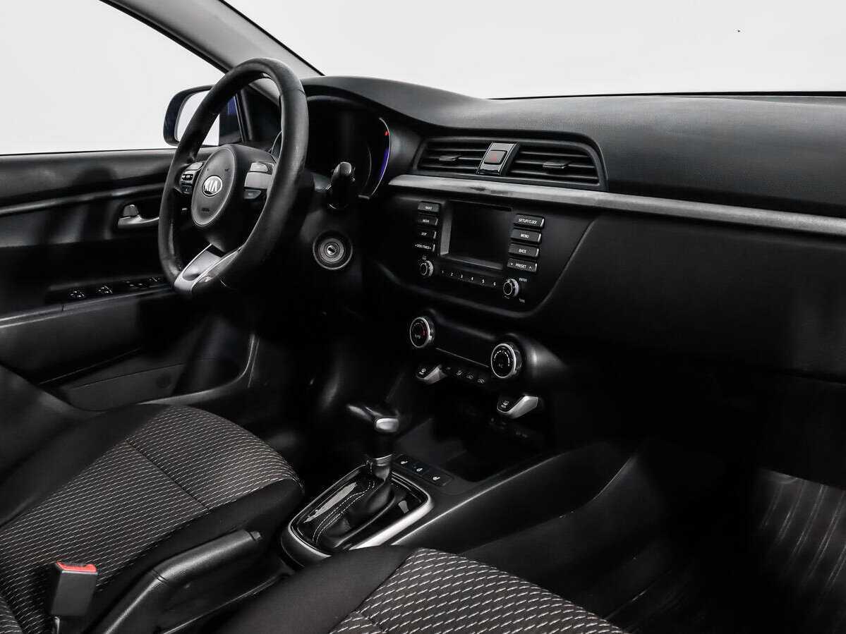 Kia Rio, 2018 Фото №11