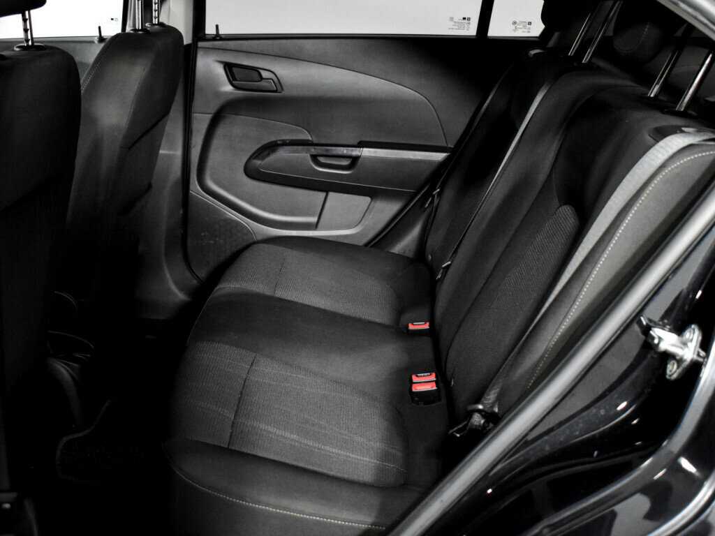 Chevrolet Aveo, 2013 Фото №12