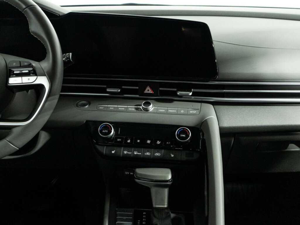 Hyundai Elantra, 2021 Фото №14