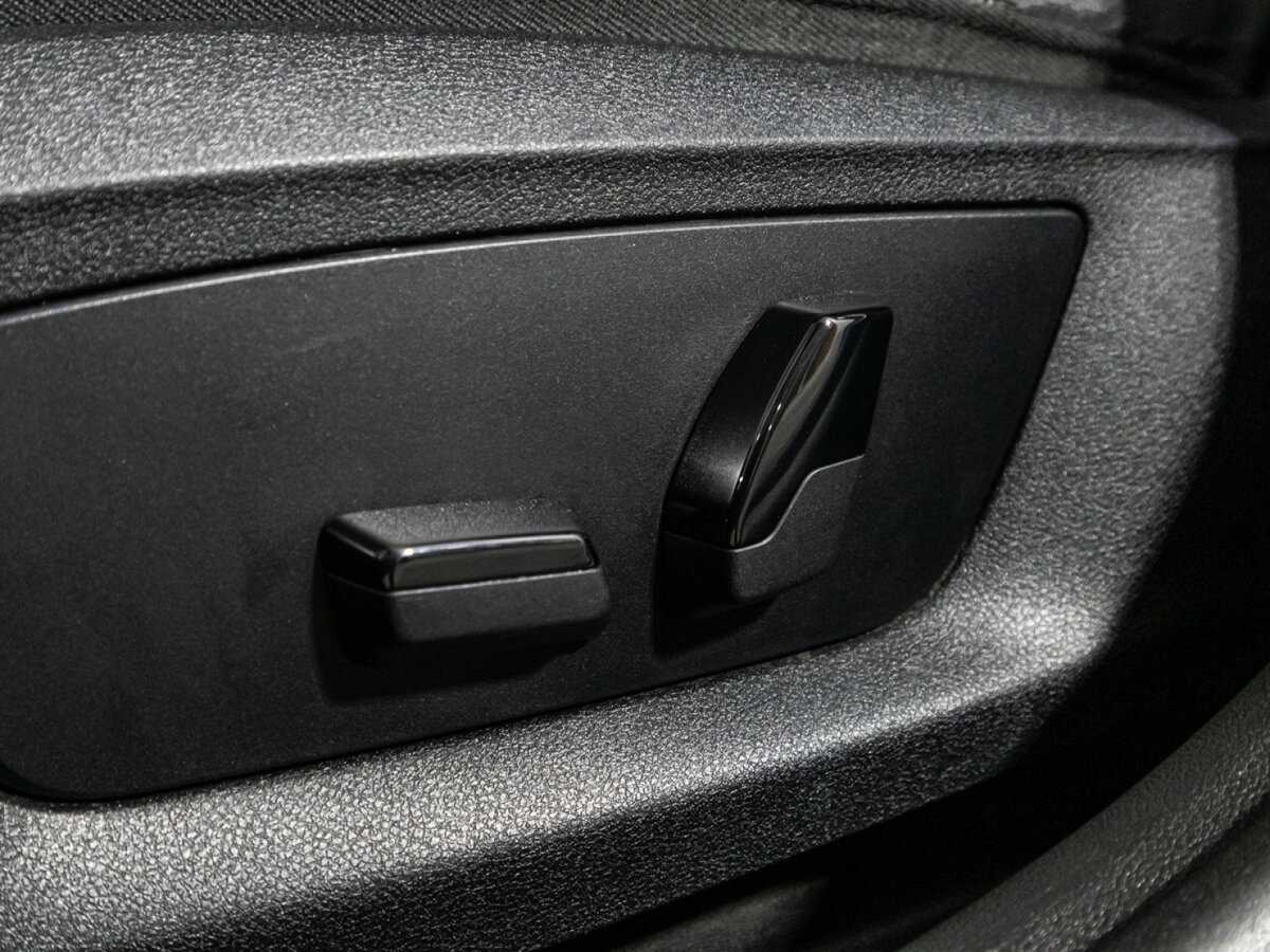 BMW 5 серии 520i, 2019 Фото №15