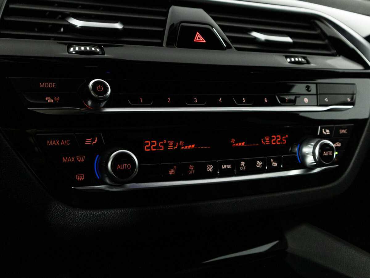 BMW 5 серии 520i, 2019 Фото №17