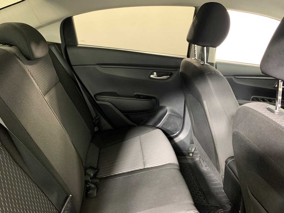 Kia Rio, 2017 Фото №18