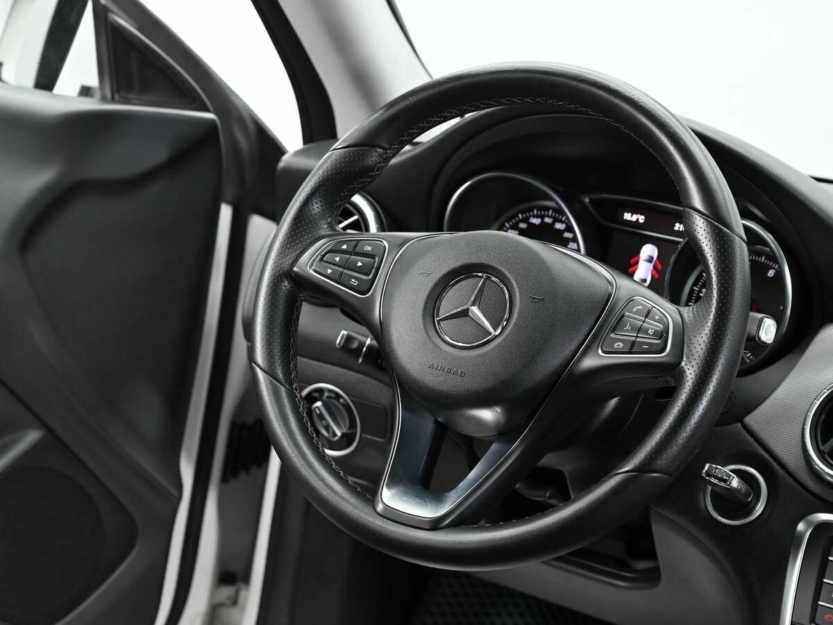 Mercedes-Benz CLA 200, 2017 Фото №12