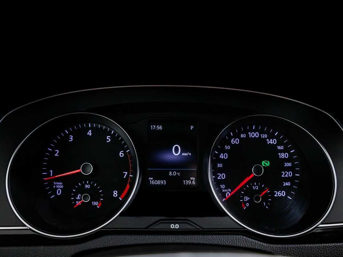 Volkswagen Passat, 2018 Фото №23