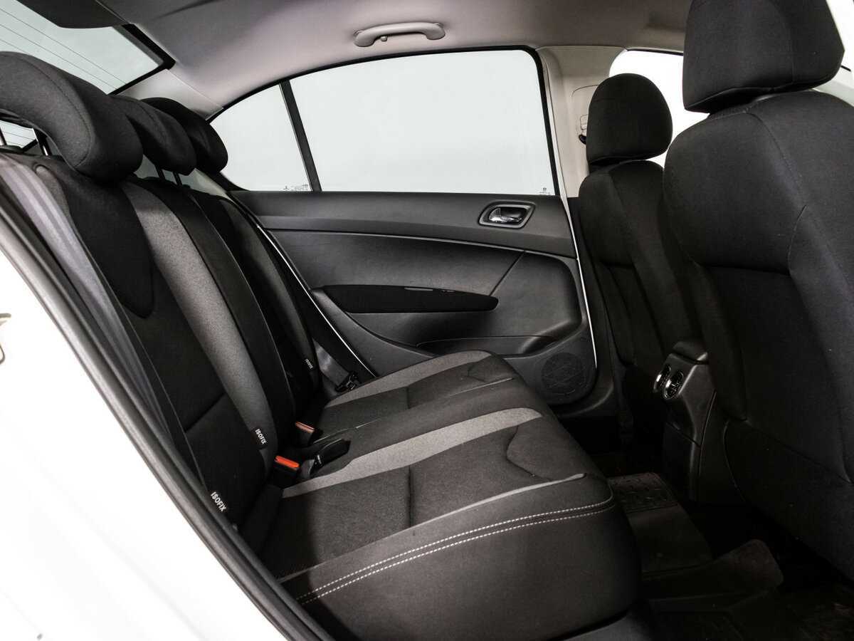 Peugeot 408, 2016 Фото №12