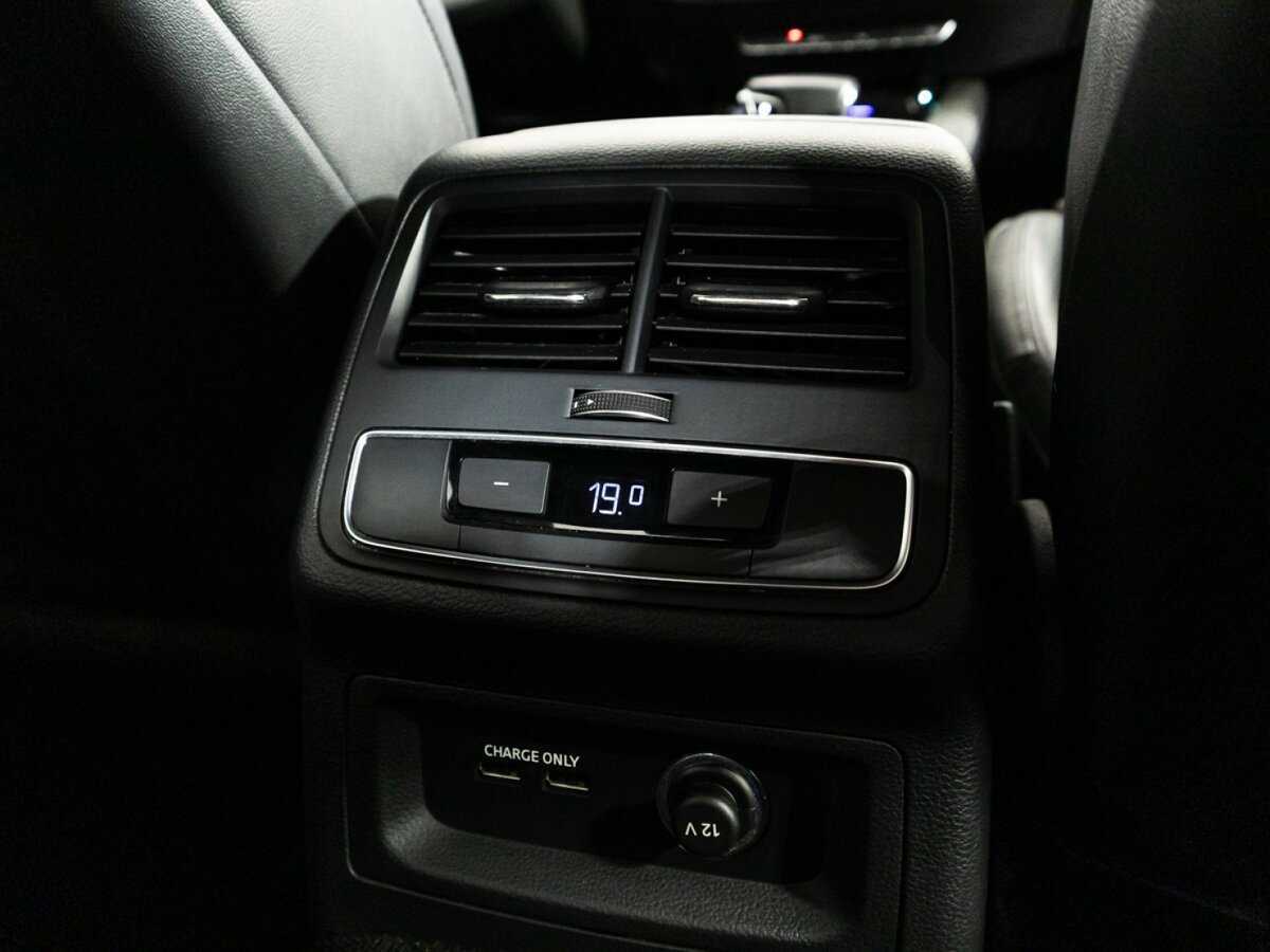 Audi A4, 2019 Фото №21